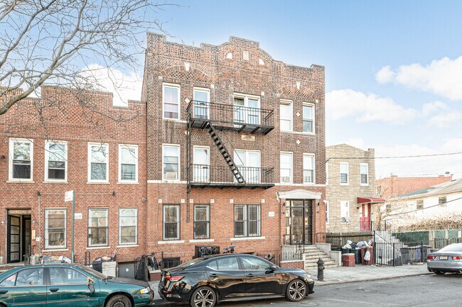 15 Unit multi family All Free Market in Brooklyn, NY - Building Photo - Building Photo