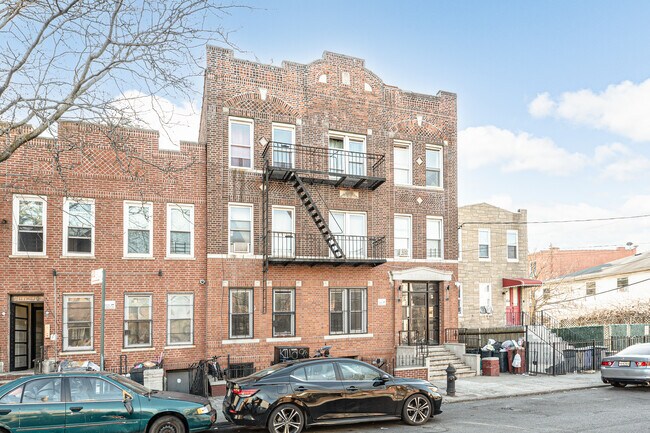 15 Unit  multi family  All Free Market in Brooklyn, NY - Building Photo - Building Photo