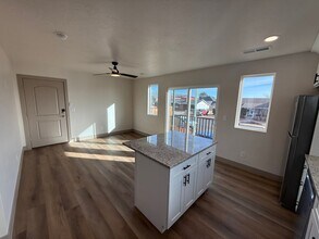 257 E 400 N in Washington, UT - Building Photo - Building Photo