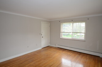 3763 Marburg Ave, Unit 3 in Cincinnati, OH - Foto de edificio - Building Photo