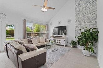5909 Fox Glen Ln in Flower Mound, TX - Building Photo - Building Photo