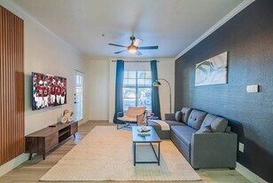 7455 N 95th Ave in Glendale, AZ - Building Photo