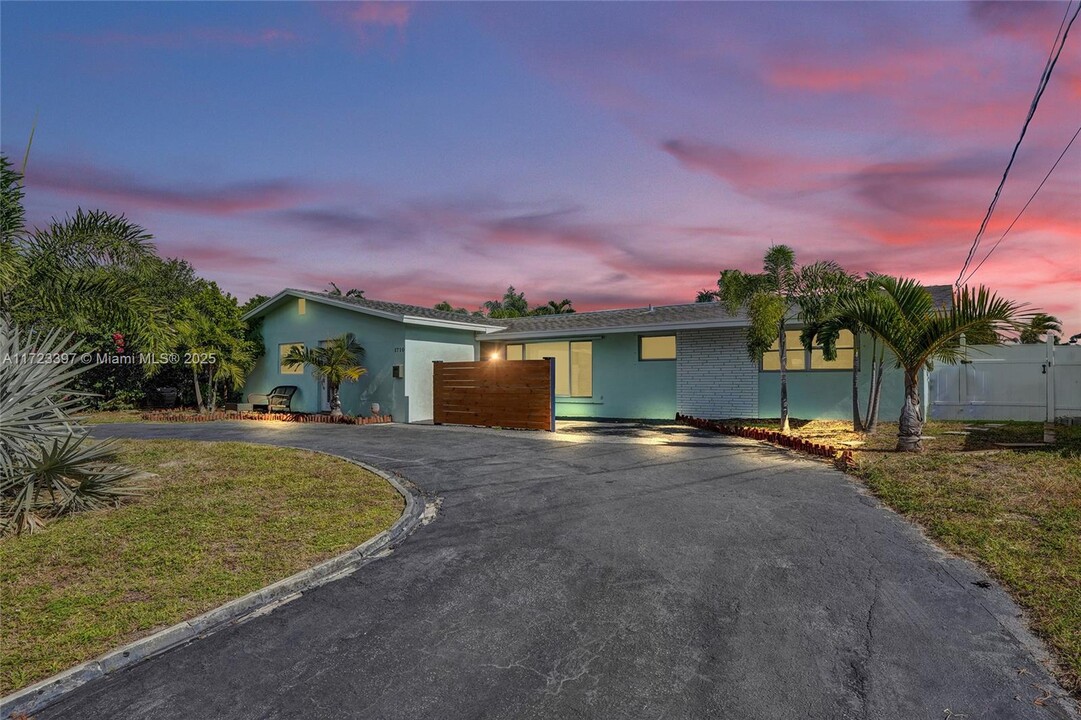 1710 SW 6th Ave in Pompano Beach, FL - Building Photo