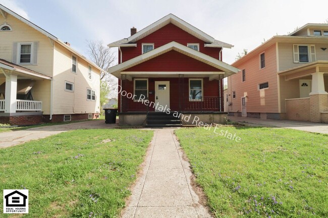 property at 922 Drexel Ave