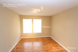 6142 WESTGATE Dr-Unit -#302 in Orlando, FL - Building Photo - Building Photo