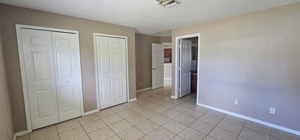 4645 24th St SW in Lehigh Acres, FL - Building Photo - Building Photo