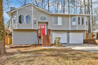 725 Pepperwood Ln in Stone Mountain, GA - Building Photo - Building Photo