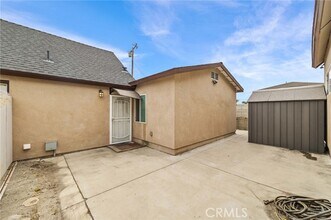 10250 Western Ave-Unit -2 in Downey, CA - Foto de edificio - Building Photo