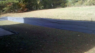 5974 S Deshon Ct in Lithonia, GA - Building Photo - Building Photo