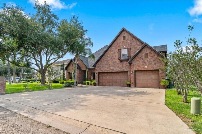 32 Palm Valley Cir in Harlingen, TX - Building Photo - Building Photo