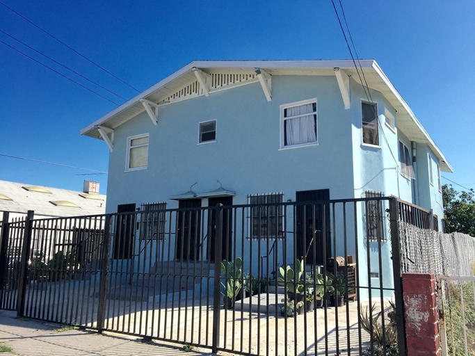 754 E 108th St in Los Angeles, CA - Building Photo