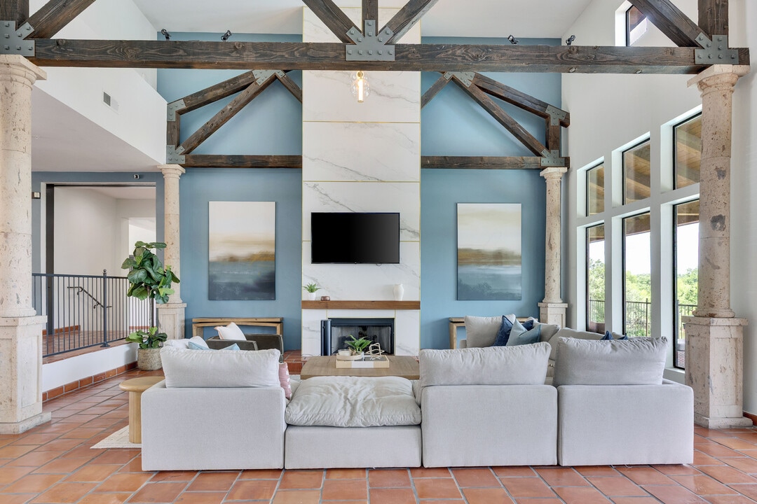 Muir Lake in Cedar Park, TX - Building Photo