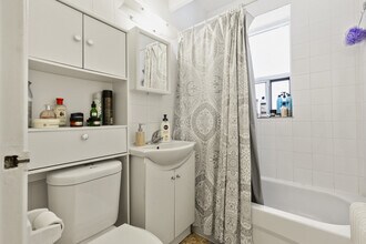 149 St George St in Toronto, ON - Building Photo - Building Photo