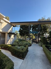 999 Locust St in Pasadena, CA - Building Photo - Building Photo