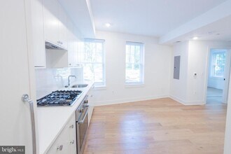 2869 28th St NW in Washington, DC - Building Photo - Building Photo