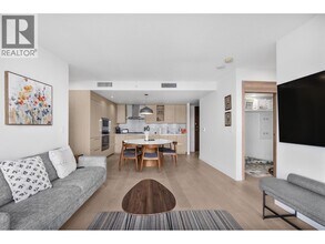 89 Nelson St. in Vancouver, BC - Building Photo - Building Photo