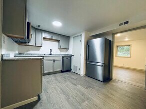 1504 Stamm Ave, Unit 1 in Indianapolis, IN - Building Photo - Building Photo