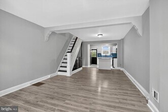 116 McClellan St in Philadelphia, PA - Building Photo - Building Photo