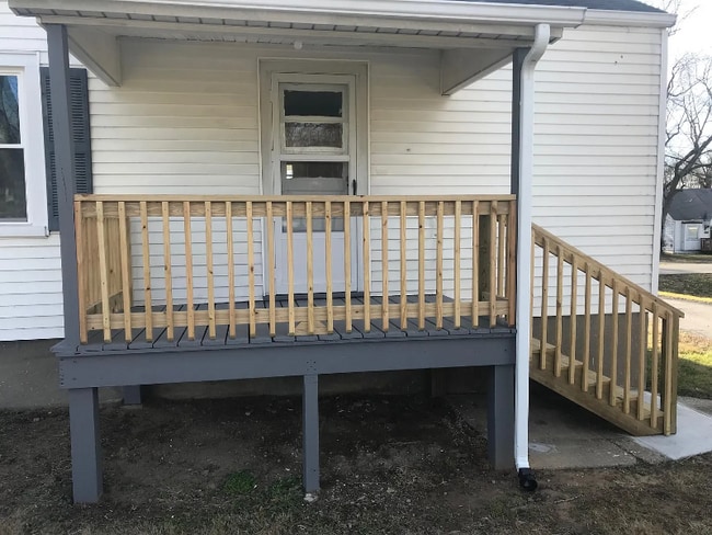 3811 Blanton Ln in Louisville, KY - Building Photo - Building Photo