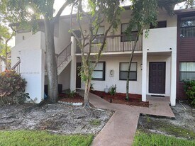 9984 Nob Hill Ct in Sunrise, FL - Building Photo