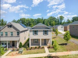 1304 Colgher St in Mint Hill, NC - Building Photo