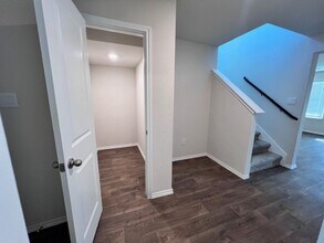 7527 Capella Cir in San Antonio, TX - Building Photo - Building Photo