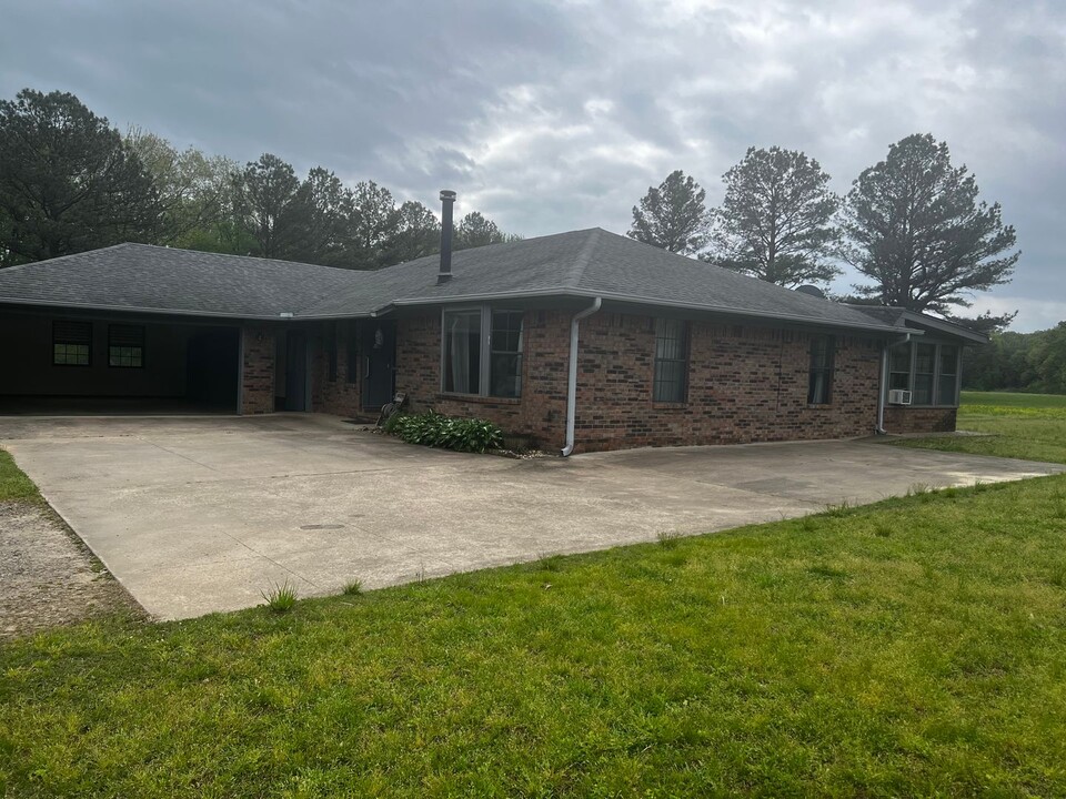 3921 Reed Ln in Alma, AR - Building Photo