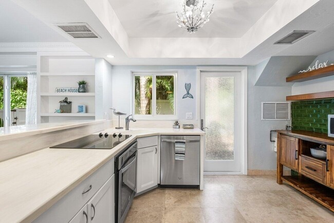 1030 Langer Way, Unit #1 in Delray Beach, FL - Foto de edificio - Building Photo