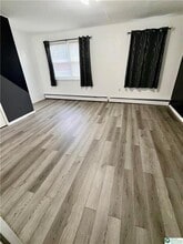 689 W Brookdale St in Allentown, PA - Building Photo - Building Photo