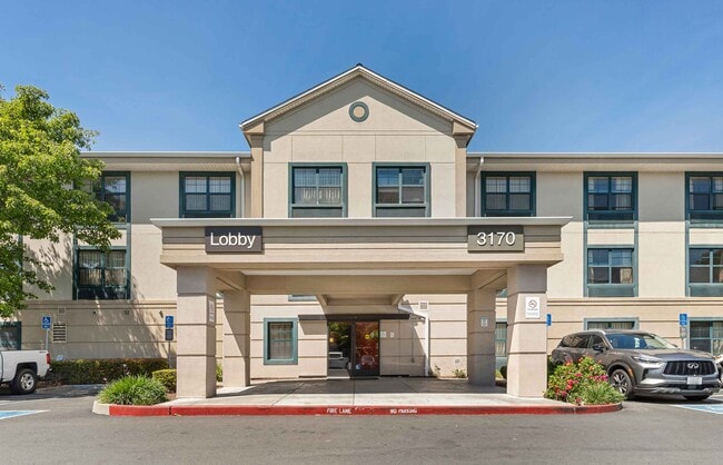 Furnished Studio-Richmond - Hilltop Mall in Richmond, CA - Building Photo - Building Photo