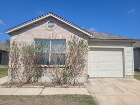 8843 Staghorn MI in Converse, TX - Building Photo