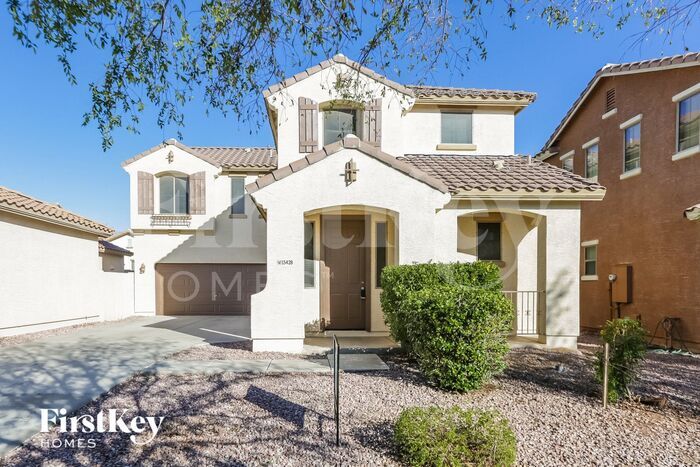 15428 W Canterbury Dr in Surprise, AZ - Foto de edificio