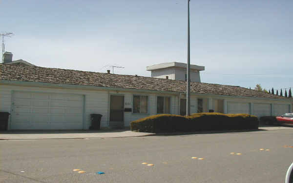 41333 Fremont Blvd in Fremont, CA - Foto de edificio - Building Photo