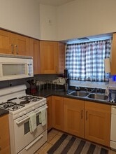 2515 Carey Way in Pittsburgh, PA - Building Photo - Building Photo