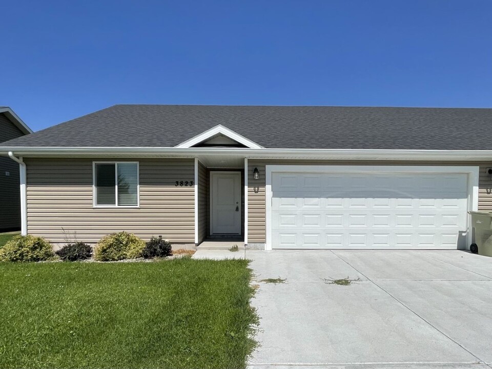 3823 Deloy Dr in Idaho Falls, ID - Building Photo