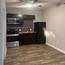 2305 Pinn Rd in San Antonio, TX - Building Photo - Building Photo