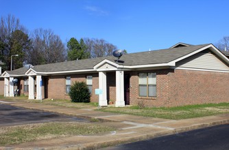 Southwood Townhouses in Memphis, TN - Building Photo - Building Photo