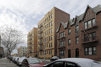 4536 39th Pl in Sunnyside, NY - Building Photo - Building Photo