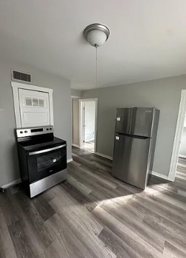 200 Prospect St in Bristol, CT - Building Photo - Building Photo