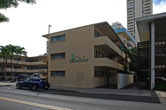 Beachside in Honolulu, HI - Building Photo - Building Photo