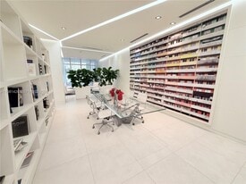 4250 Biscayne Blvd in Miami, FL - Building Photo