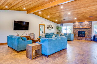 Country Club Meadows Apartments in Flagstaff, AZ - Foto de edificio - Interior Photo