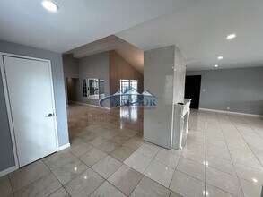 4565 W 132nd St in Hawthorne, CA - Building Photo - Building Photo