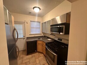 7 Chesterton St, Unit #1 in Boston, MA - Foto de edificio - Building Photo