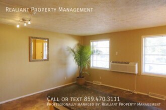468 N Limestone, Unit # 16 in Lexington, KY - Building Photo - Building Photo