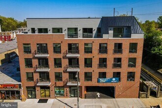 308 W Chelten Ave in Philadelphia, PA - Building Photo - Building Photo