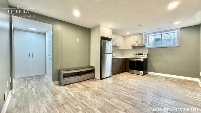 property at 137 Gardenpost Terr