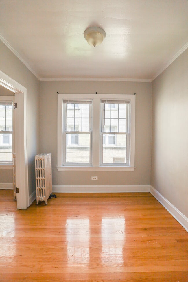 4532 N Damen Ave, Unit #2B in Chicago, IL - Building Photo - Building Photo