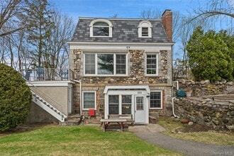 598 N Lake Blvd in Mahopac, NY - Building Photo - Building Photo