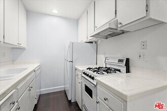2311 4th St in Santa Monica, CA - Building Photo - Building Photo